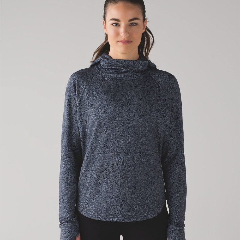 Lululemon Pick Up The Pace Long Sleeve Running Luon Spray Jacquard - size 6